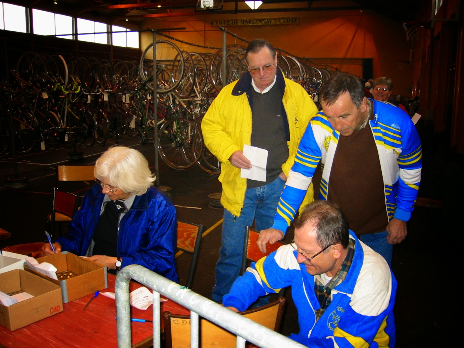 bourse_aux_velos_2004_017.jpg