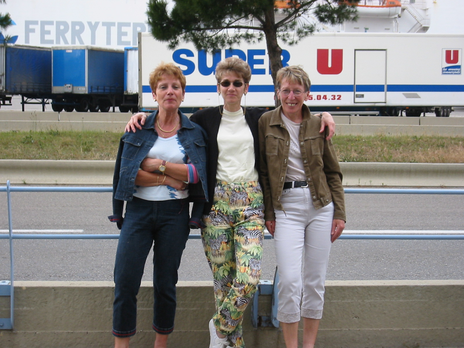 104-0439_IMG.JPG