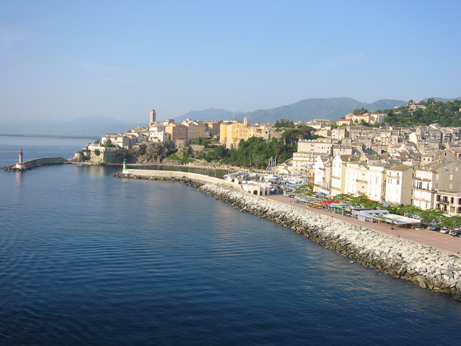 105-0511_IMG.JPG